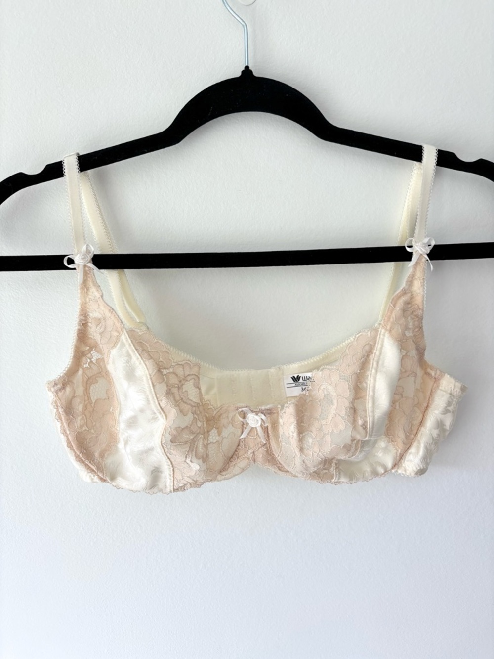 Wacoal White Tan Floral Lace Unlined Underwire Bra 34C